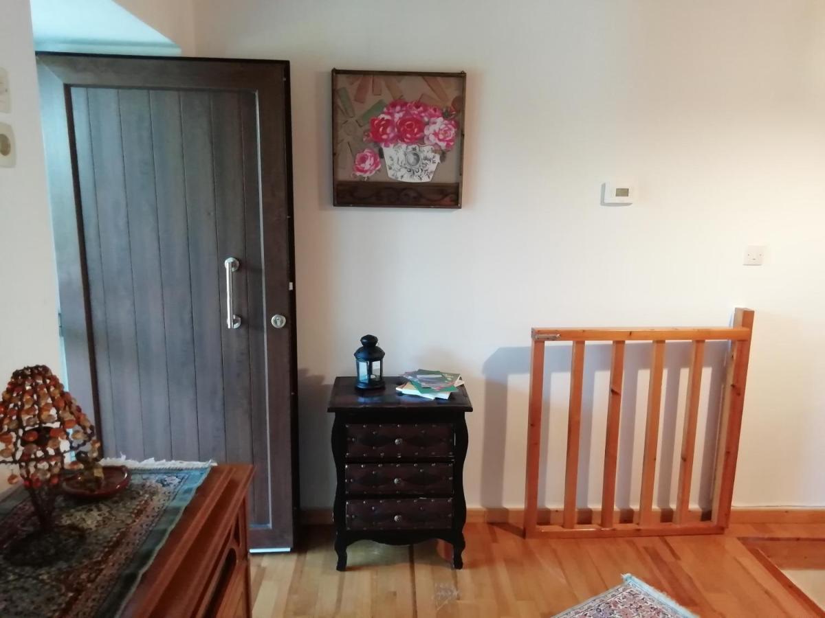 Cosy Lake House, Μια Ανάσα Πριν Τη Λίμνη Kalivia  Exterior photo