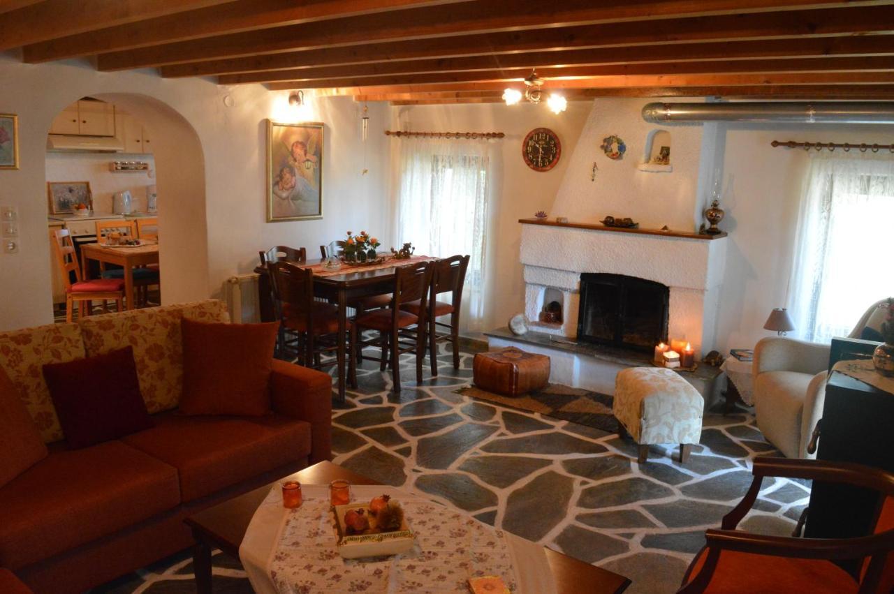 Cosy Lake House, Μια Ανάσα Πριν Τη Λίμνη Kalivia  Exterior photo