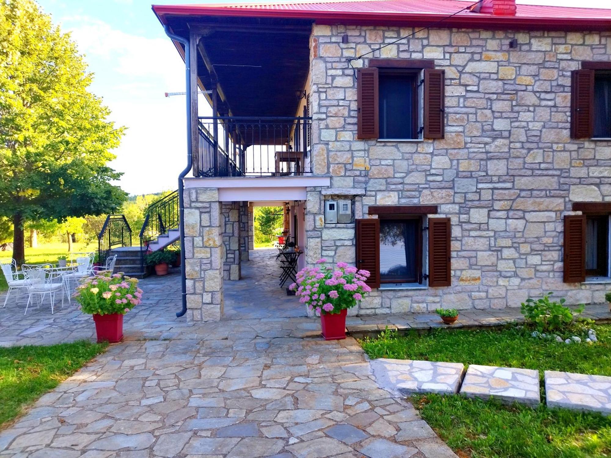 Cosy Lake House, Μια Ανάσα Πριν Τη Λίμνη Kalivia  Exterior photo