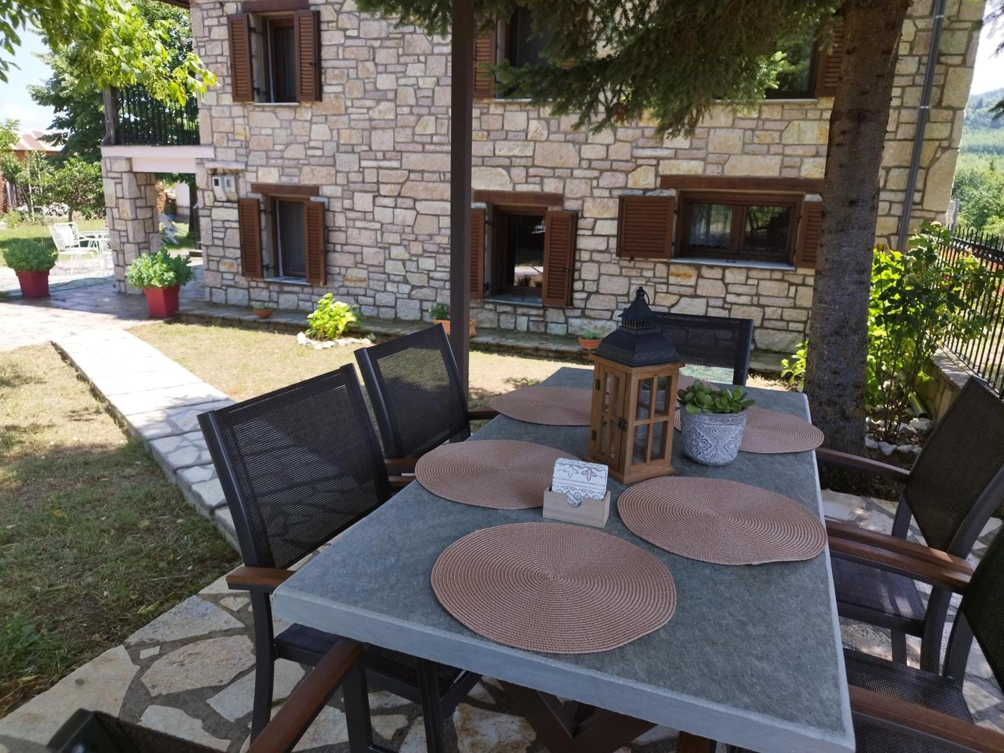 Cosy Lake House, Μια Ανάσα Πριν Τη Λίμνη Kalivia  Exterior photo